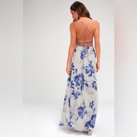 Lulu’s All I Need Grey Floral Print Lace-Up Maxi Dress in Small. New with tag - Picture 5 of 10